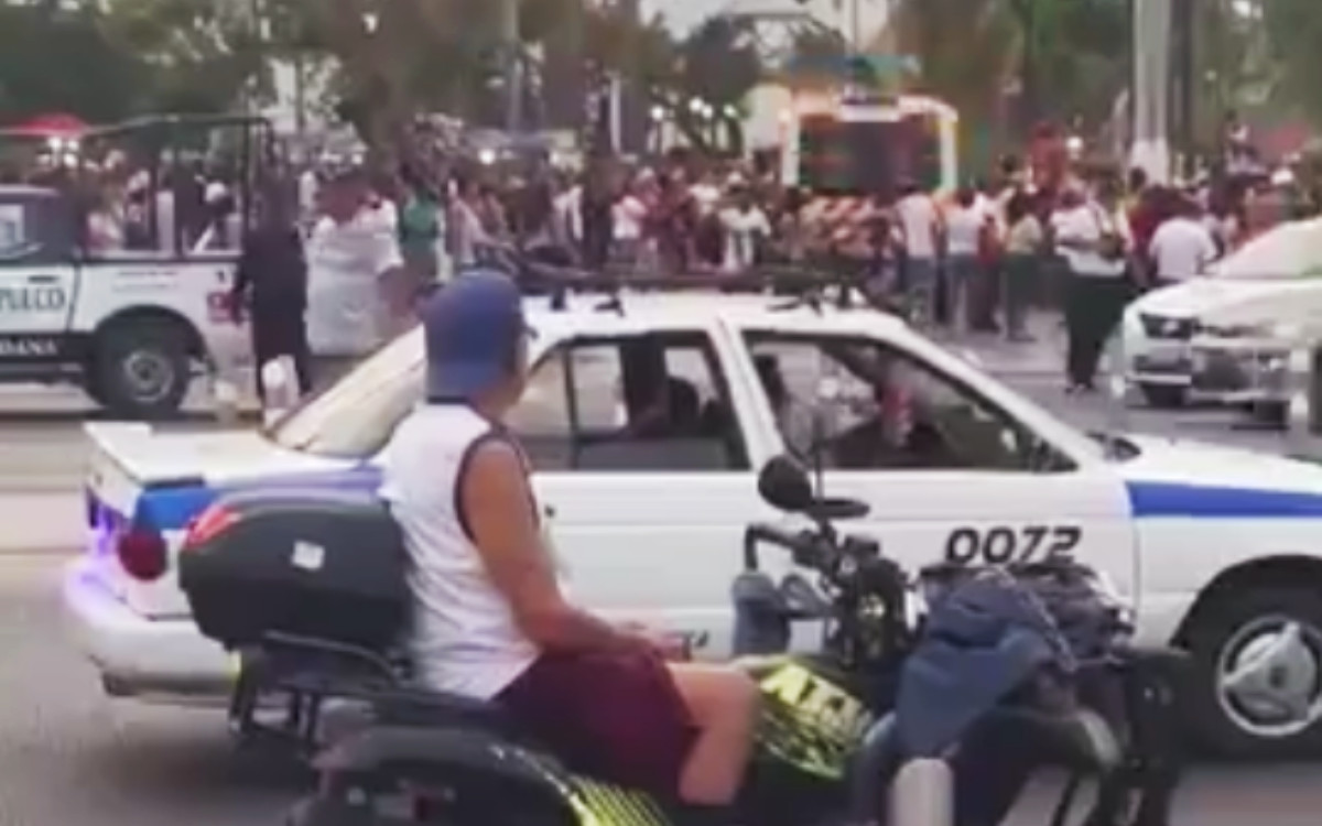 Deja explosión cinco lesionados en Zócalo de Acapulco, Guerrero