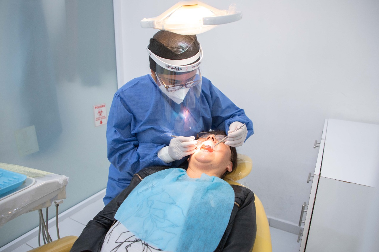 SMDIF Puebla mantiene consultas dentales durante emergencia sanitaria