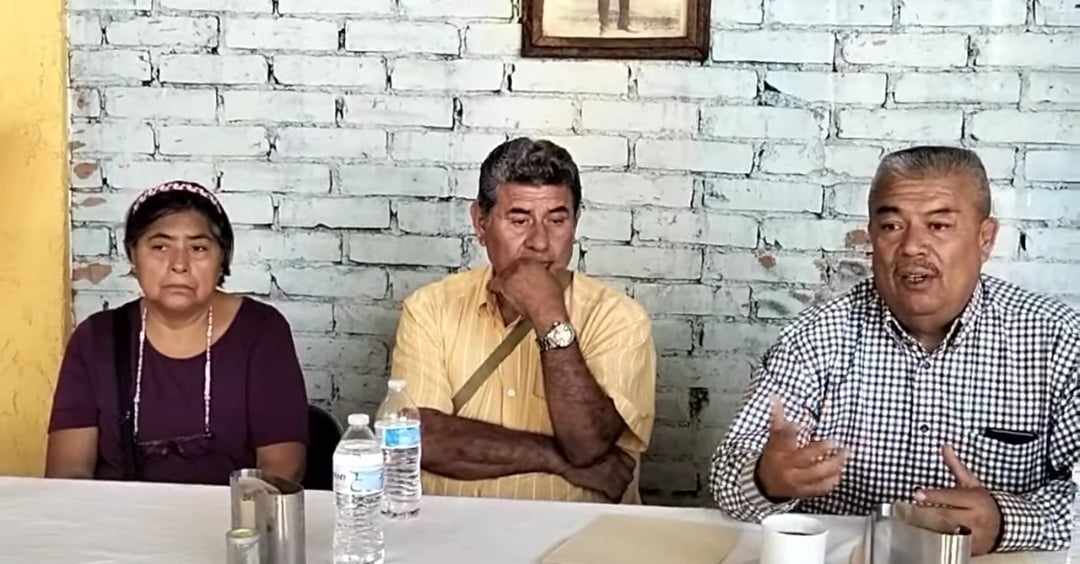 Vecinos acusan intento de despojo de Pedro Tepole y gasolineras Oktan