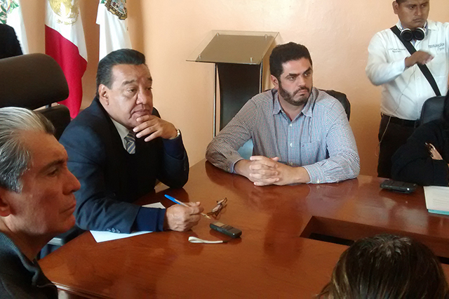 Se suman deportistas a rechazo de teatro municipal en Tehuacán