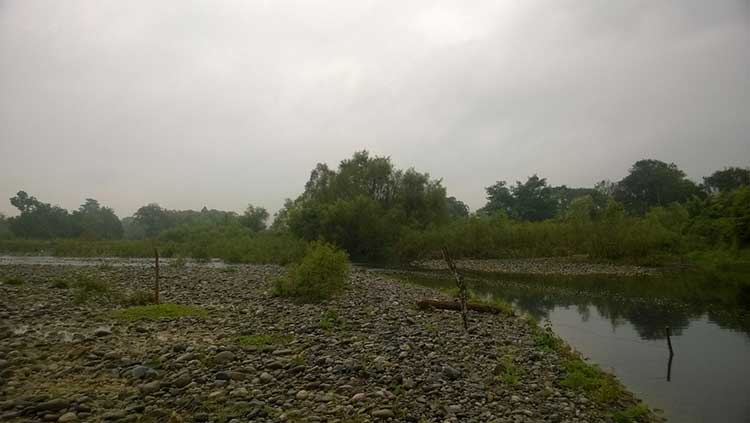 Alcanza 18 km el derrame de hidrocarburos en río Pantepec