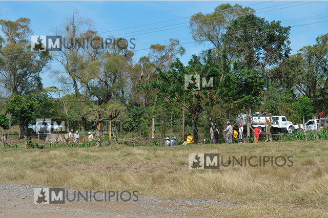 Desalojan 3 comunidades por fuga de combustible en V. Carranza