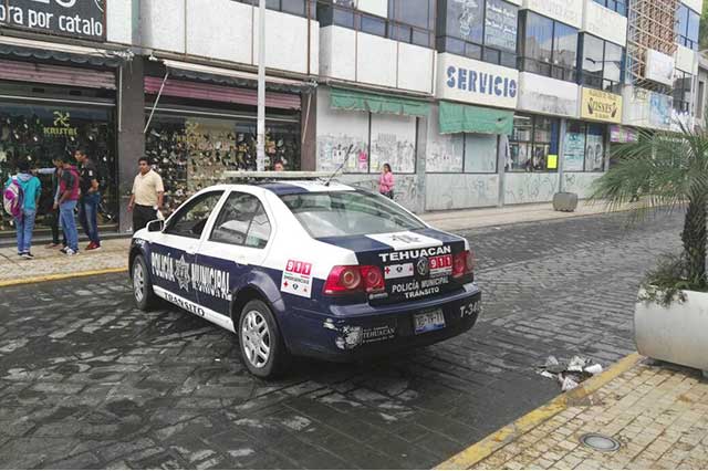 Desalojan a comerciantes de Tehuacán que se reusaban a dejar las calles