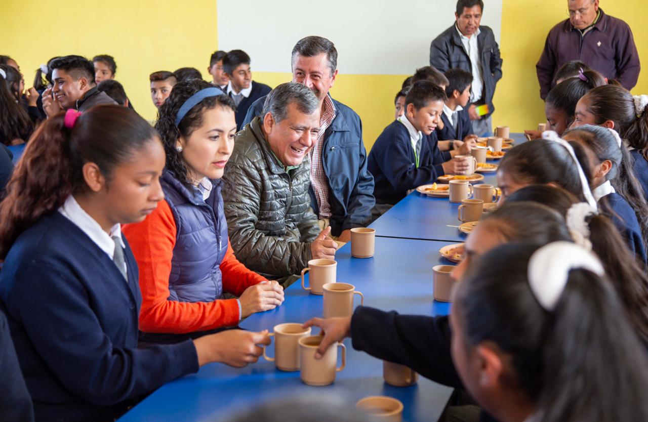 Inaugura Luis Márquez comedor escolar en Eloxochitlán