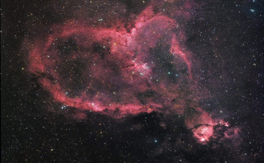 Nebulosa del Corazón, un espectáculo cósmico que combina ciencia y belleza