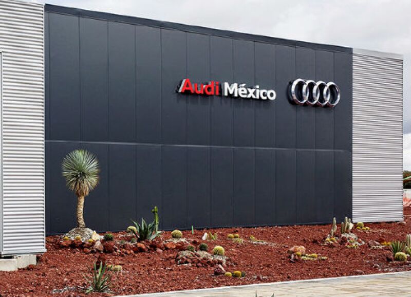 Audi es emplazada a huelga por aumento salarial 