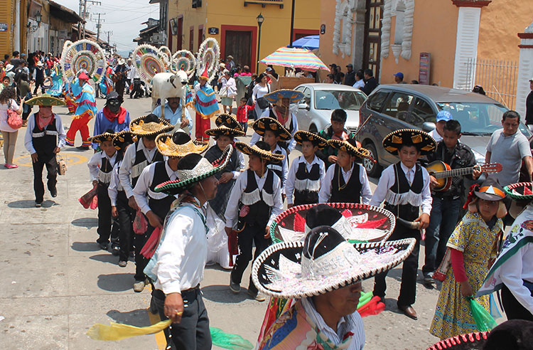 Realizan en Zacapoaxtla el Festival de la Danza y el Canto