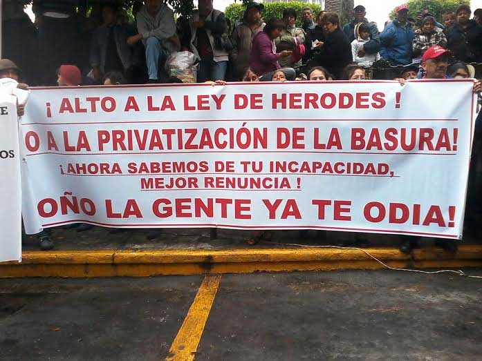 Cancela edil de Teziutlán desfile del 1 de Mayo; marchan en su contra