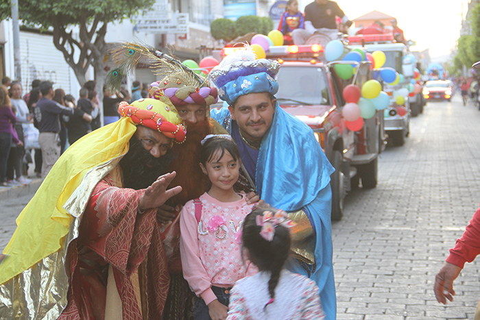 Celebran en Tehuacán llegada de Reyes Magos