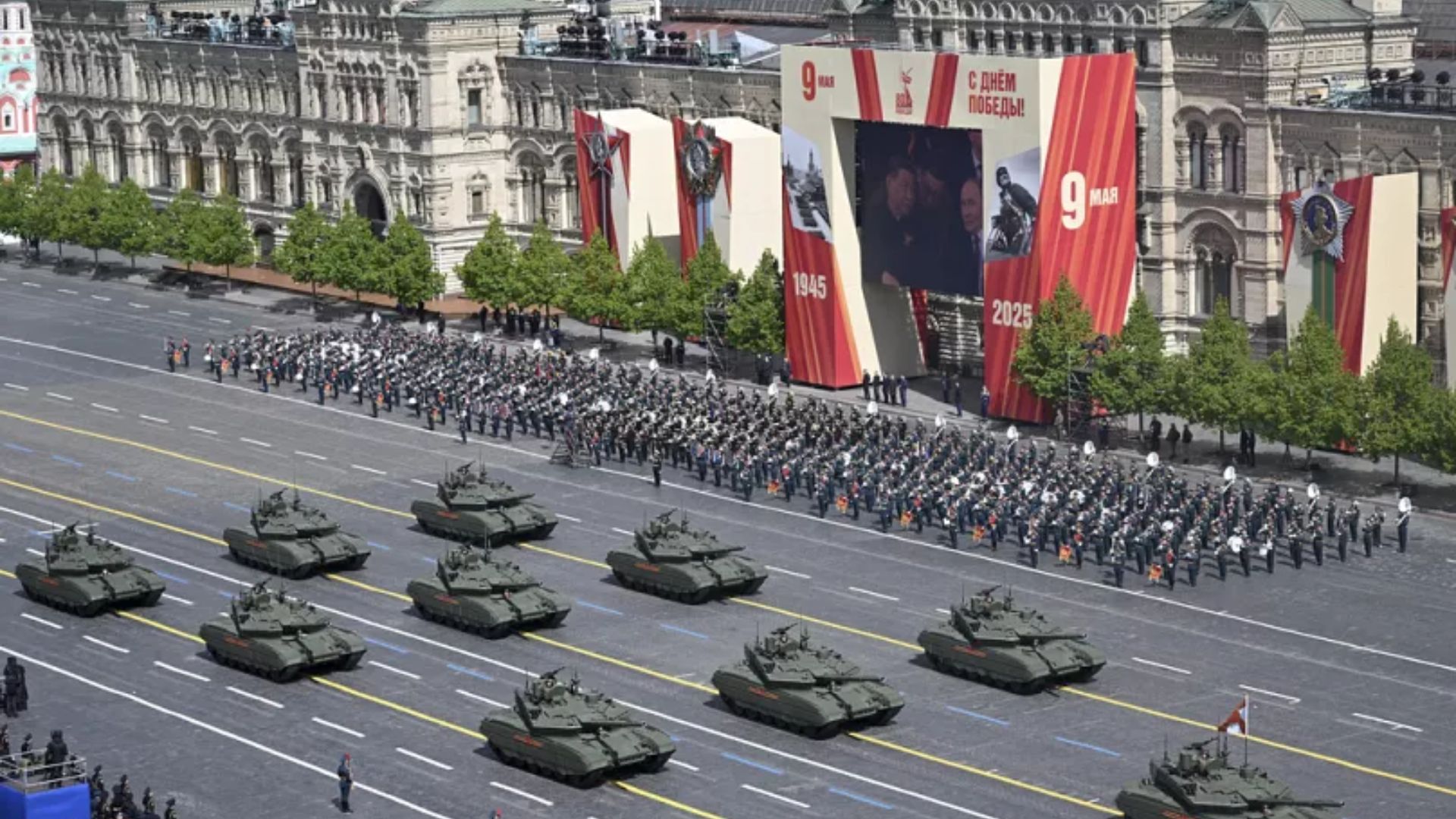En el Desfile de Moscú, Putin presume poderío militar y recuerda a la URSS 