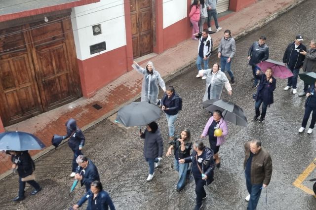 Zacatlán celebra con júbilo 80 años de la Secundaria Wenceslao Cabrera