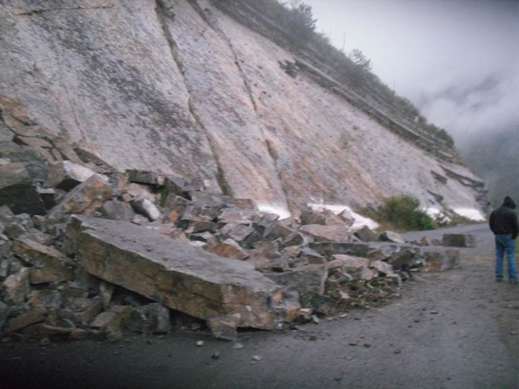 Reporta Protección Civil cuantiosos daños en Tetela tras el paso de Ingrid