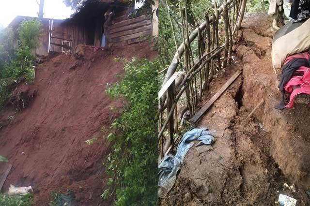 Deslaves ponen en riesgo a familias en Teziutlán y Huauchinango