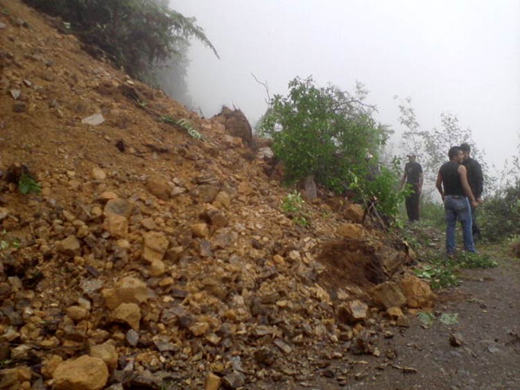 Reporta Protección Civil cuantiosos daños en Tetela tras el paso de Ingrid