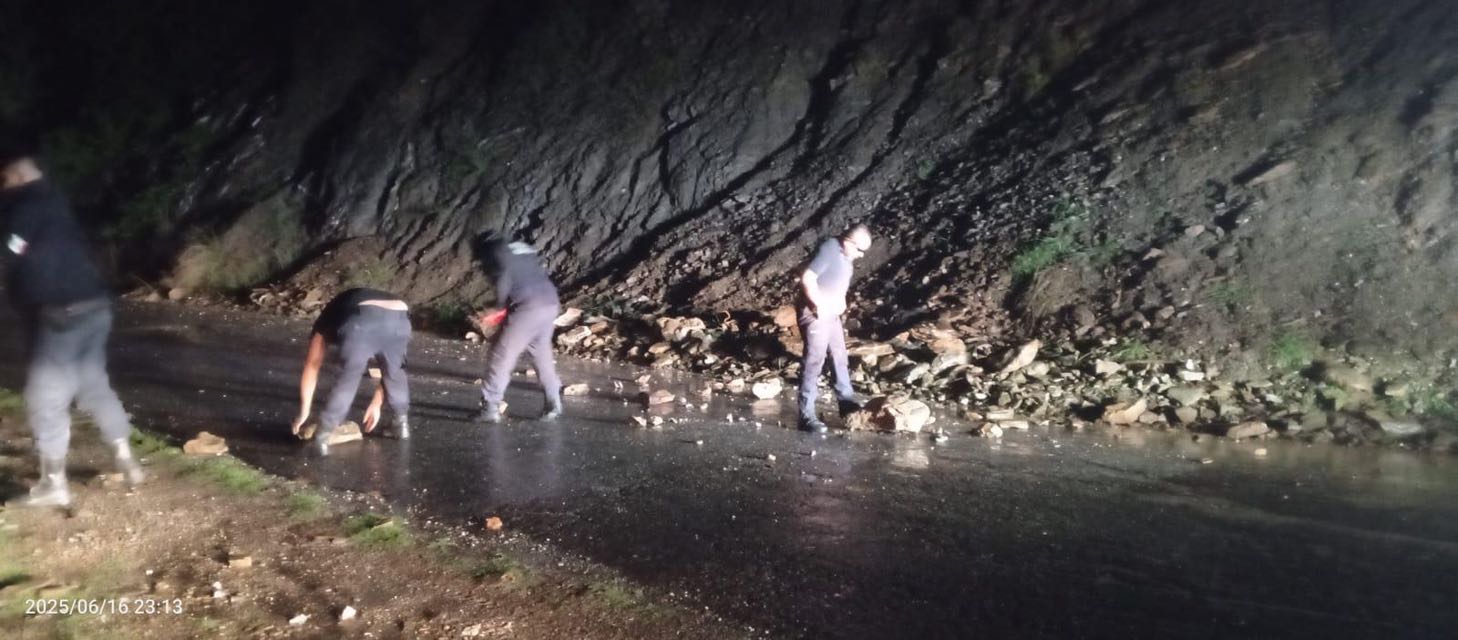 Se registran deslaves en Axutla ante las intensas lluvias en la Mixteca poblana