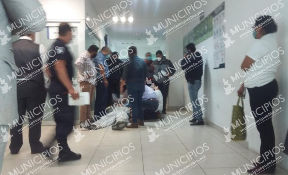 Se desmaya regidor de Tehuacán cuando le notifican que regresa a la cárcel
