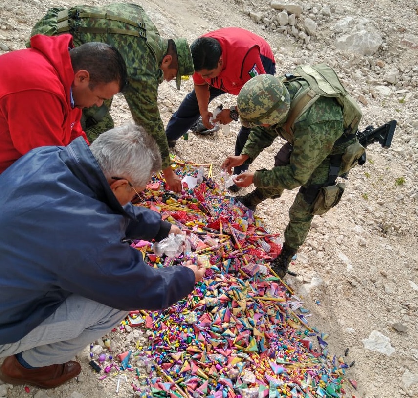 Sedena destruyen pirotecnia decomisada en Tehuacán