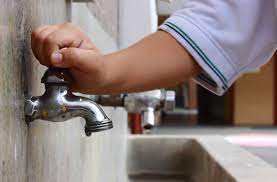 Reciben agua contaminada en Puebla 144 escuelas de nivel básico