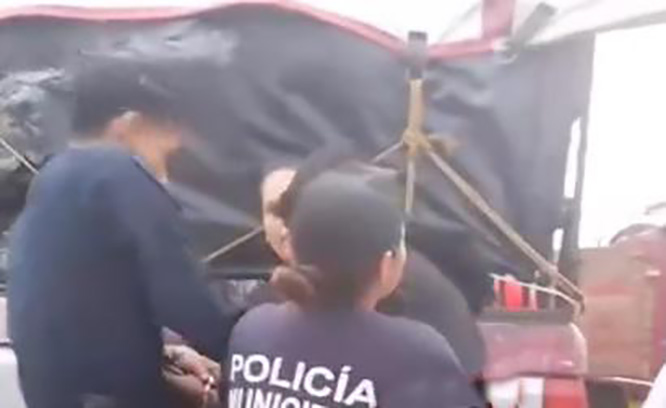 Acusan a policías de Huauchinango de abuso de autoridad