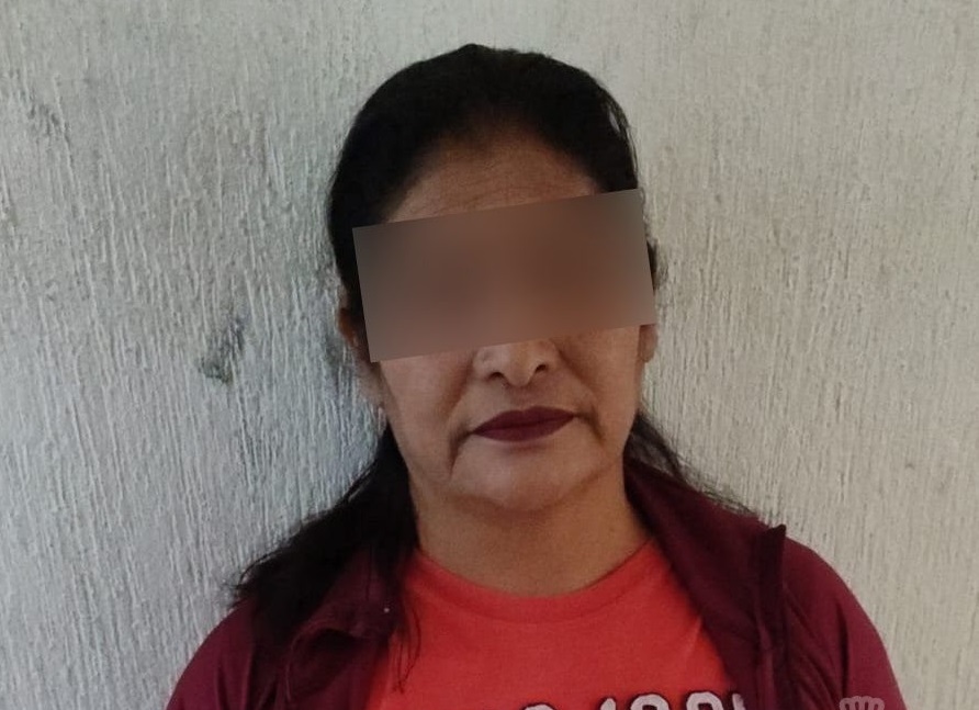 Le ofreció mil 500 pesos a custodio y la detuvo en Puebla