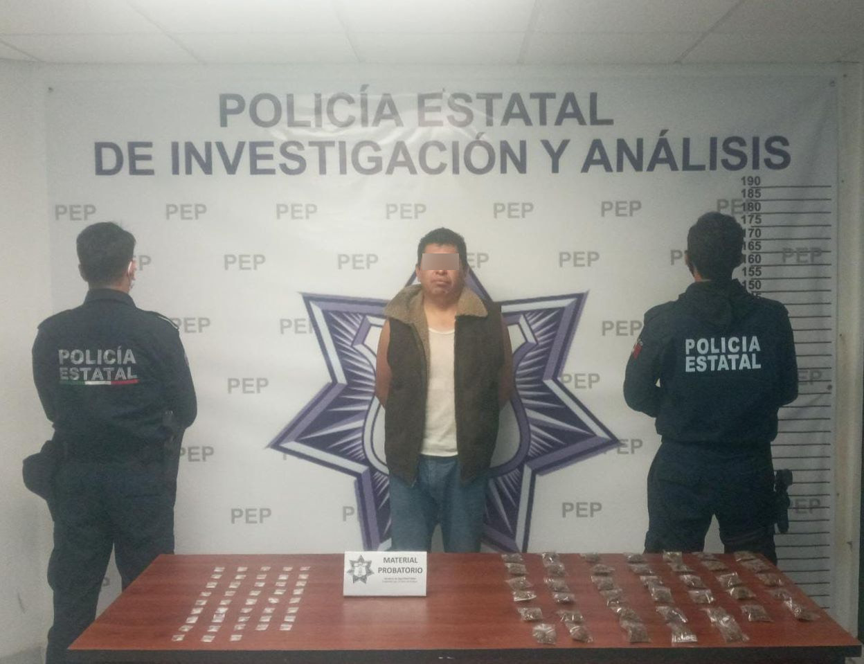 Lo detienen por agredir a su pareja y le hallan 83 dosis de droga en La Resurrección
