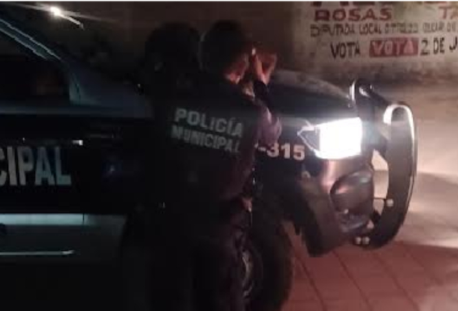A machetazos intentan asaltar a joven en calles de Izúcar de Matamoros