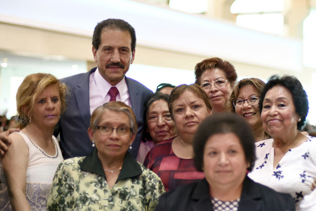 La mayor riqueza de la universidad es  su capital humano: Esparza Ortiz
