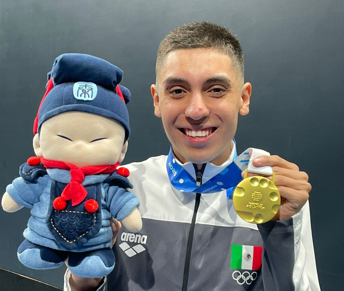 Diego Villalobos se viste de oro en Súper Final en China