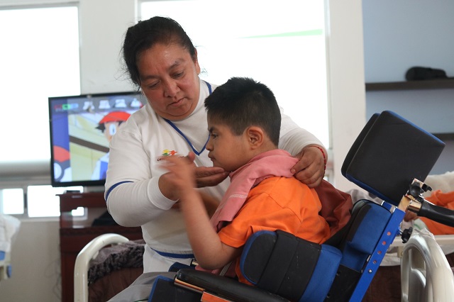 Refuerza SEDIF medidas sanitarias en casas de asistencia en Puebla