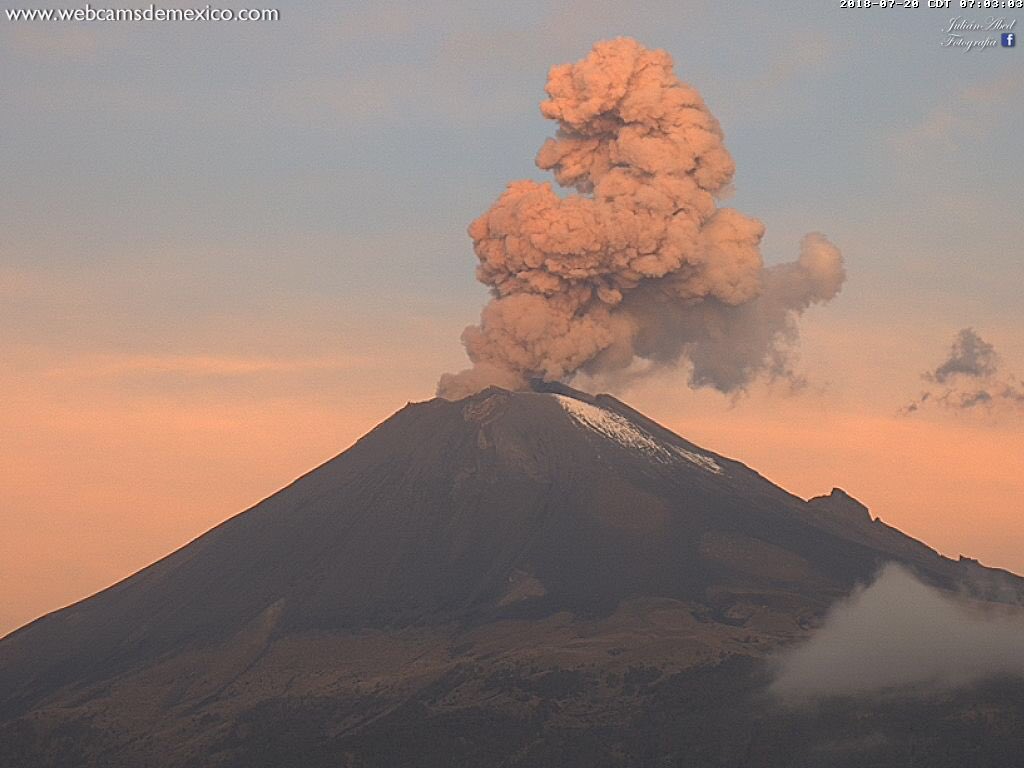 FOTOS: Genera el Popocatépetl 6 explosiones y 36 exhalaciones
