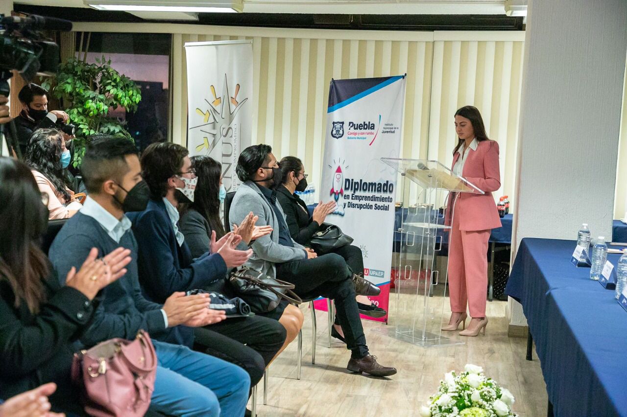 CCE y el IMJ invitan a jóvenes poblanos a diplomado en emprendimiento