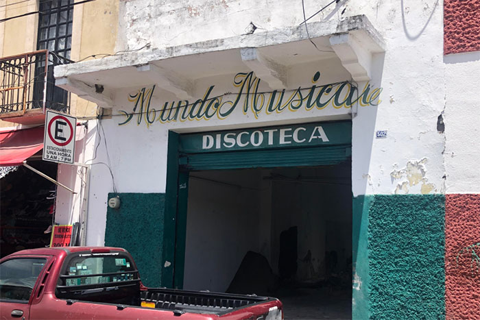 Por Covid y crisis cierra emblemática tienda de discos en Atlixco