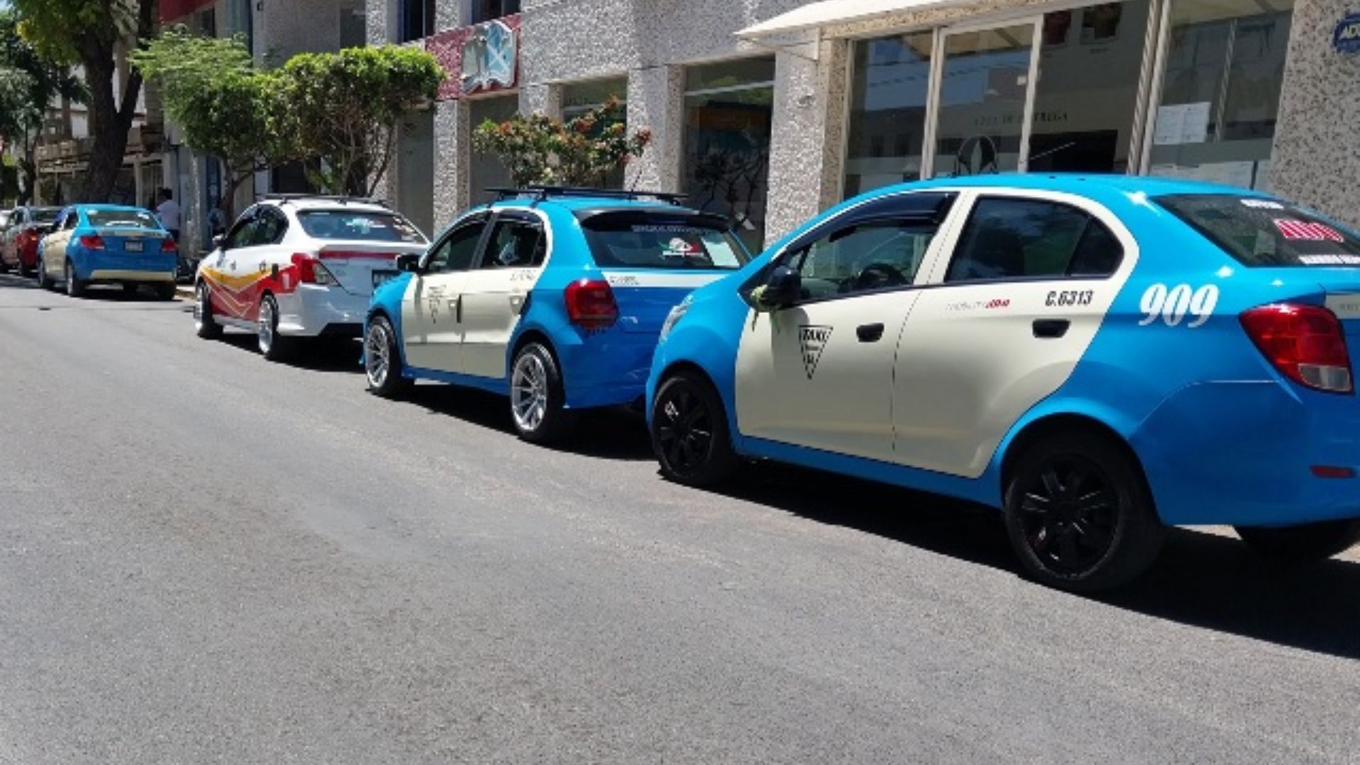 En Tehuacán, taxistas han comenzado a migrar a plataformas digitales