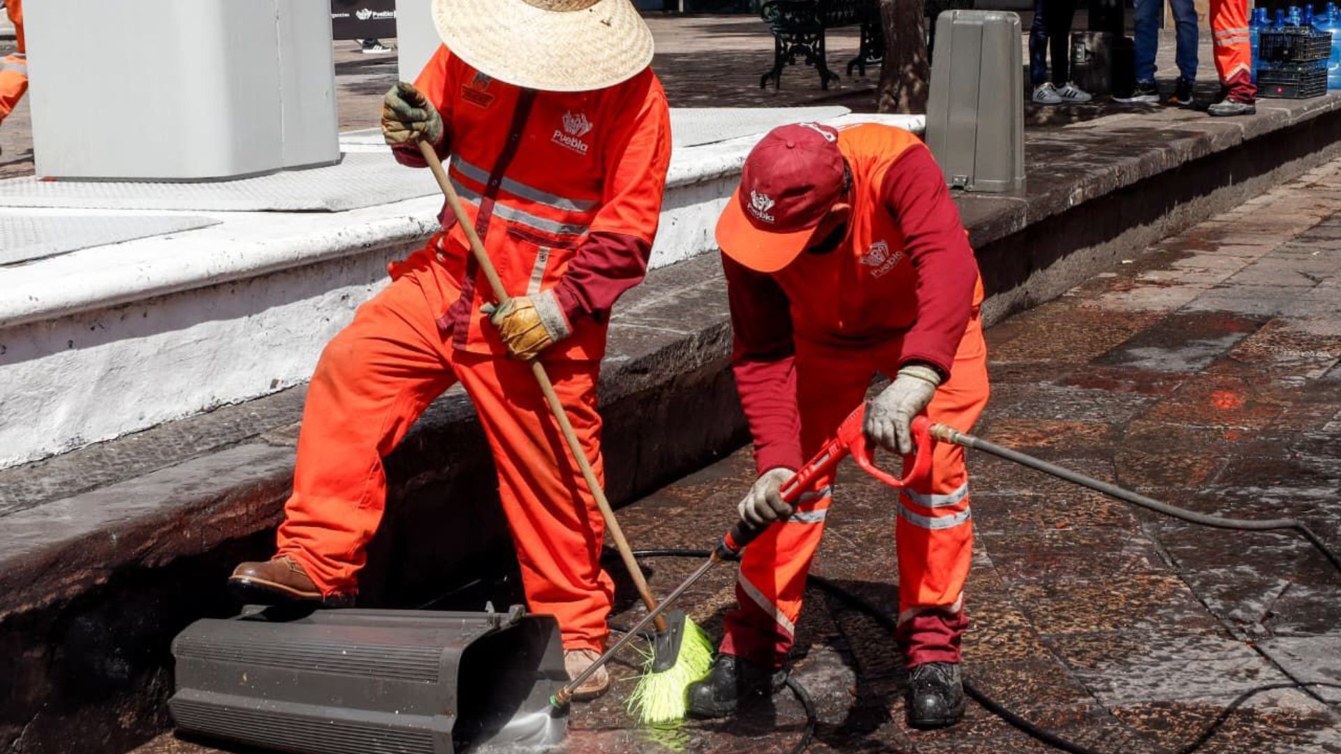 En Puebla, Chedraui aumenta costo del barrido; supera a Rivera y Domínguez 