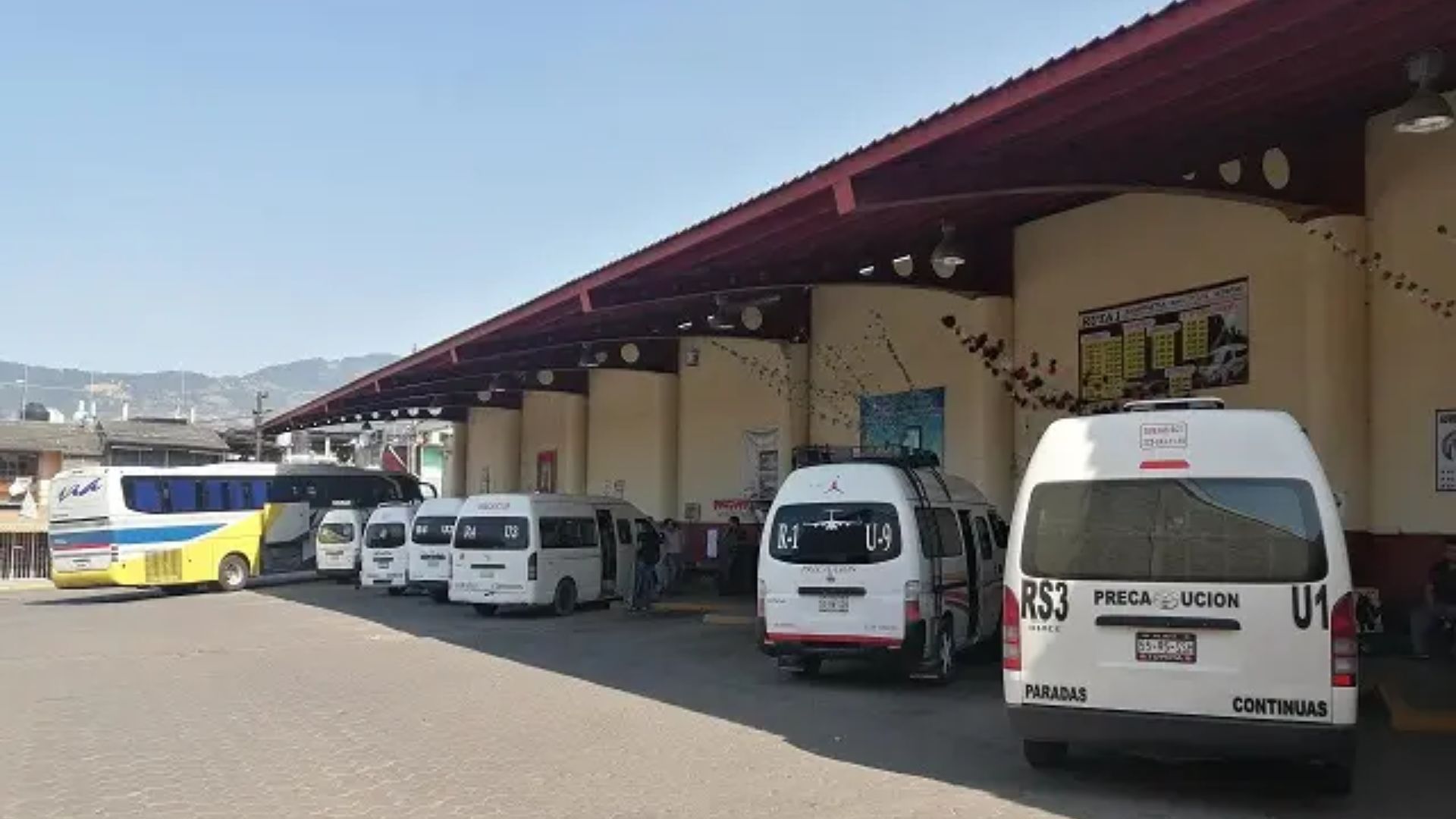 Señalan a transportistas por cobros excesivos en viajes a la Feria de Xochitlán 