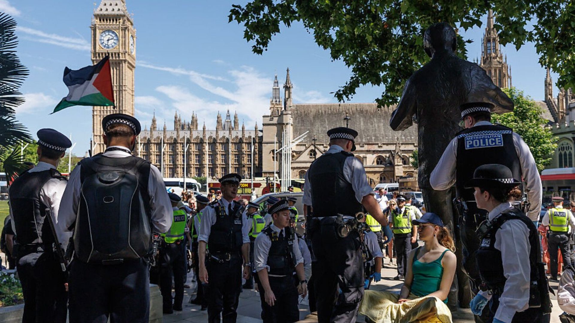 Policías en Londres continúan con arrestos de activistas que apoyan a Palestina 