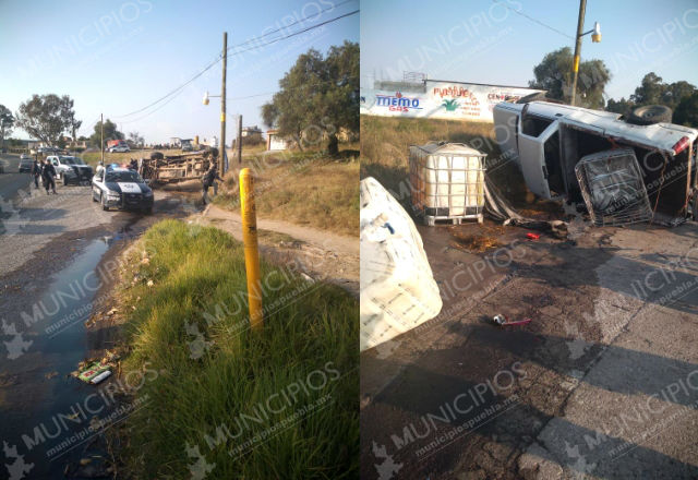 Vuelca camioneta con 2 mil litros de huachicol, en Texmelucan