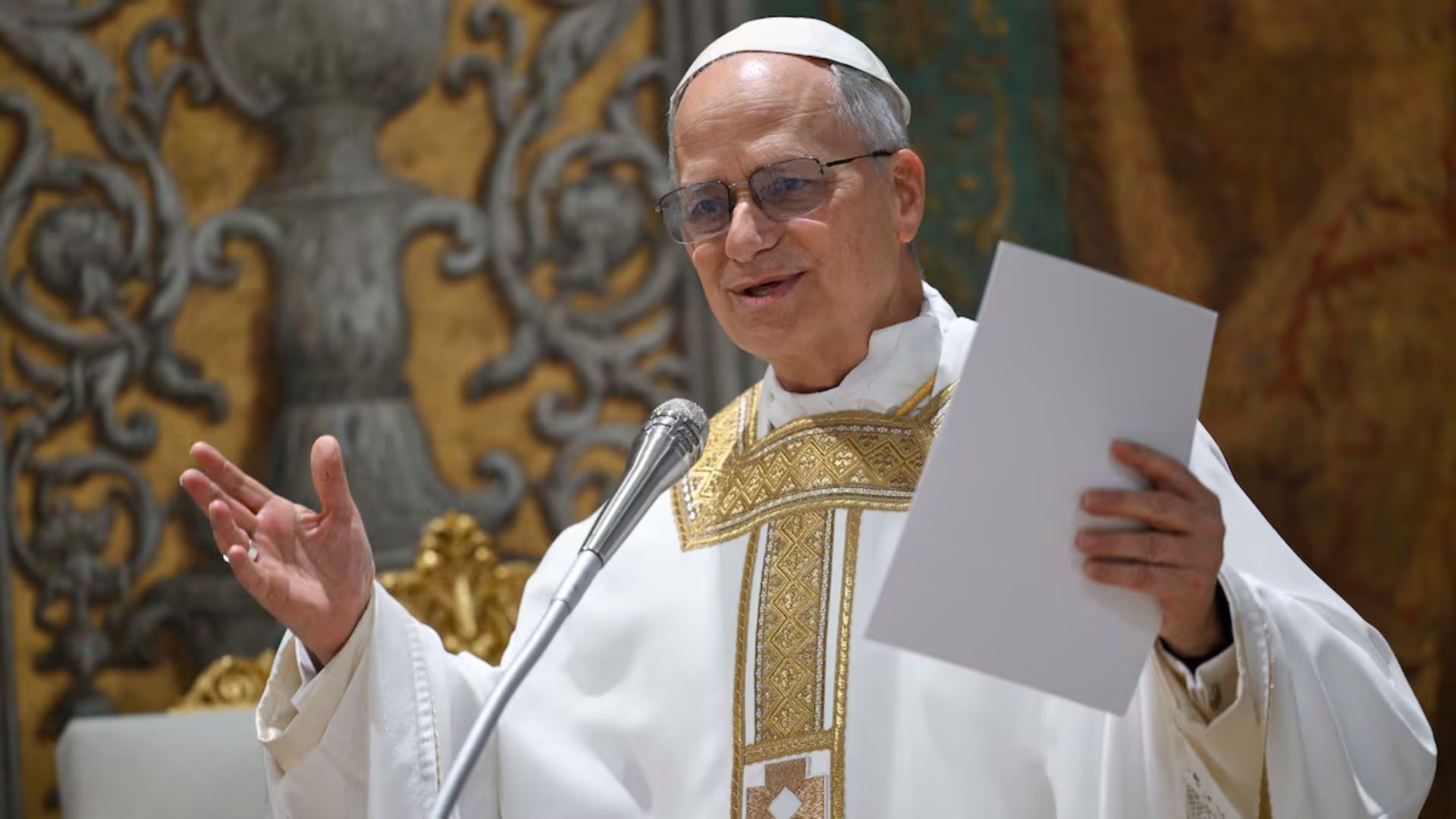 Papa León XIV aplaude trabajo de periodistas que exponen a curas pederastas 