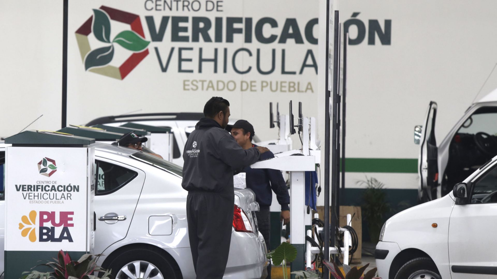 Autoridades ordenaron la clausura del centro de verificación en Xicotepec