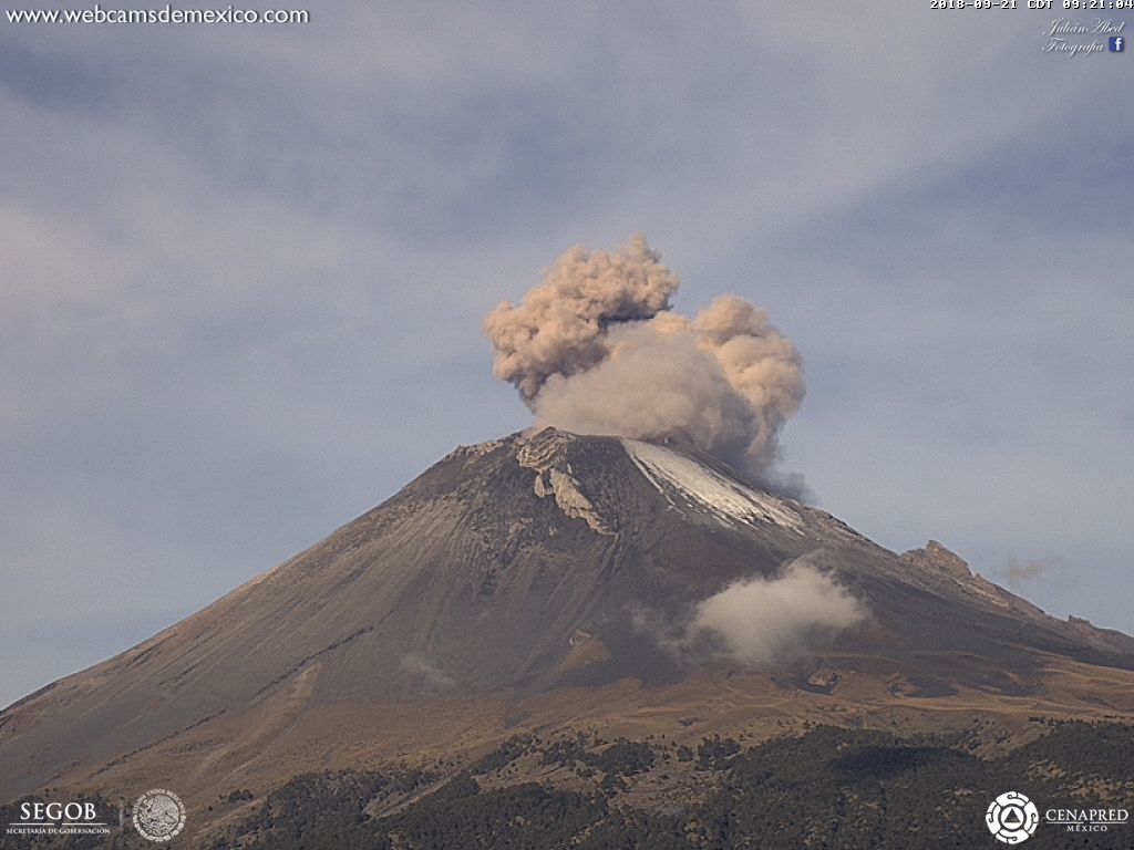 VIDEO Registra explosiones el Popocatépetl durante esta mañana.