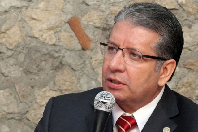 Por aburrido y cuadrado, impugna Doger debate
