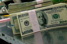 Así amanecen el dólar y el euro hoy 16 de diciembre de 2022