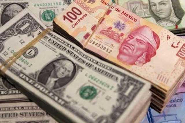 Dólar se cotiza por debajo de los 18 pesos