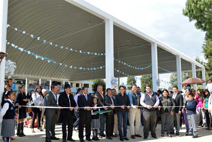 Inauguran domo en primaria de Santa Bárbara Almoloya