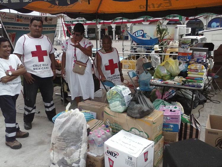 Familias de escasos recursos quienes más donan para damnificados de Guerrero