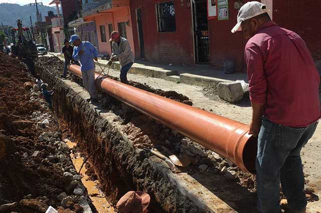 En Xicotepec se realizan obras de rehabilitación del drenaje
