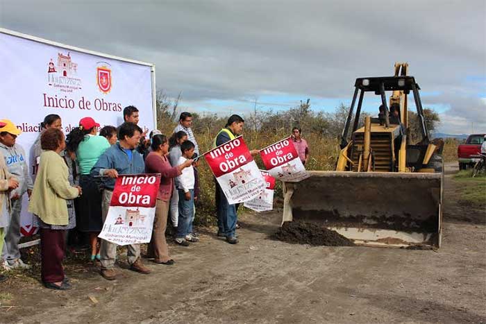 Edil inaugura obras en barrios y juntas auxiliares de Huejotzingo
