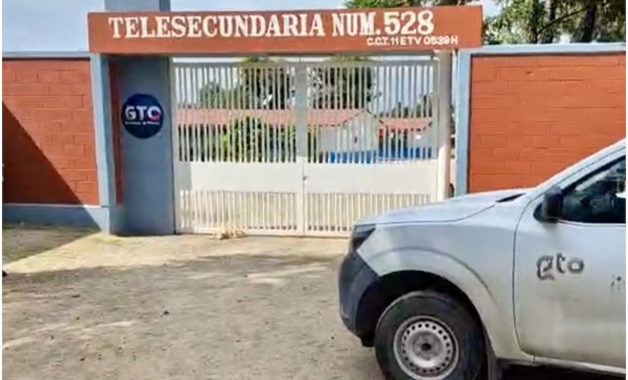 Se intoxican 25 alumnos en telesecundaria de León, Guanajuato