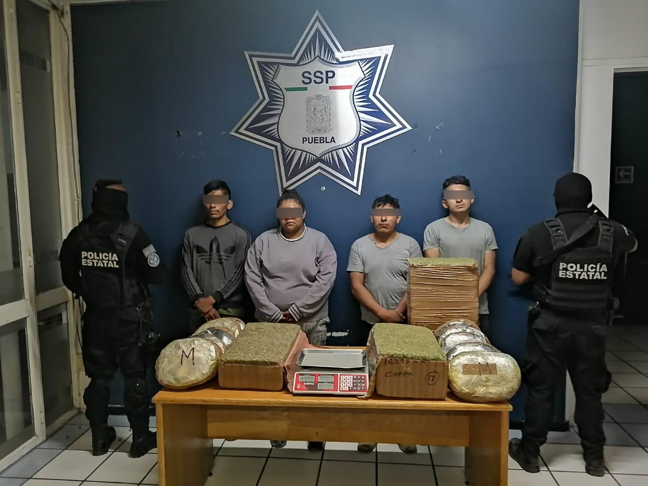 Caen El Alacrán y El Musulmán con 50 kilos de marihuana en Amalucan