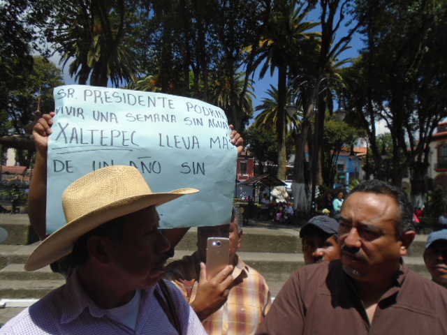 Paralizan centro de Huauchinango porque tienen un año sin agua